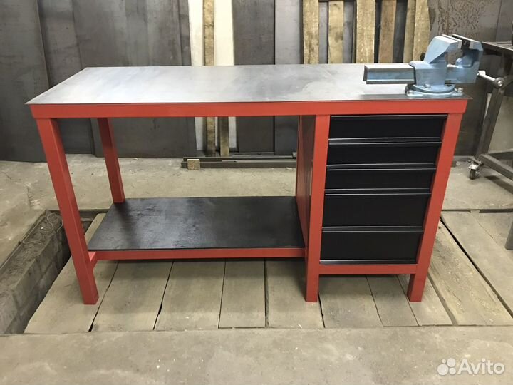 Верстак слесарный