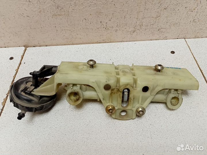 Механизм складывания подголовника