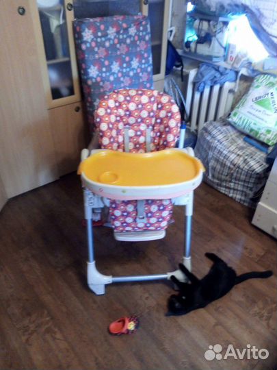Стульчик для кормления coneco