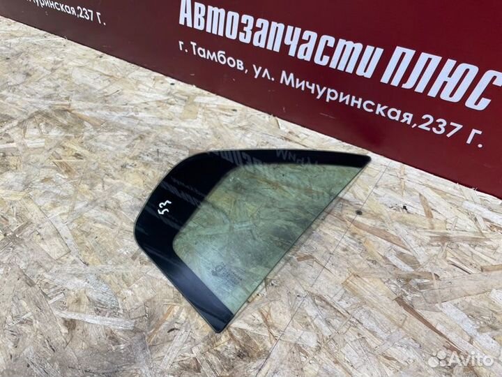 Форточка двери задняя правая Renault Logan