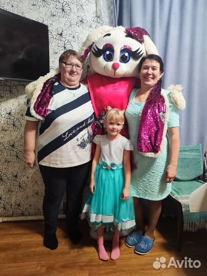 Зайка на праздник. Ростовая кукла зайка