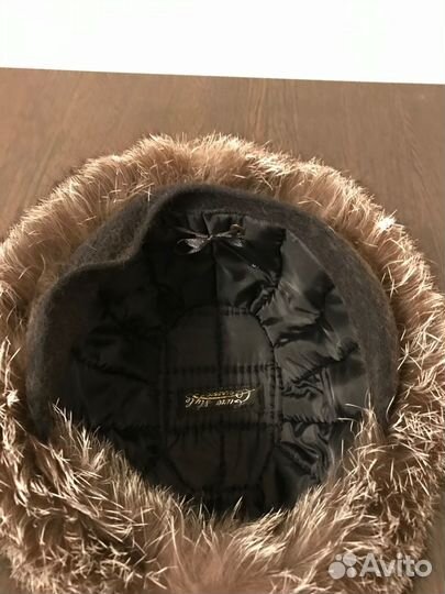 Женская меховая шапка (песец)