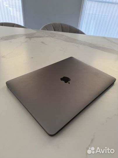 Apple macbook pro 13 2017 год