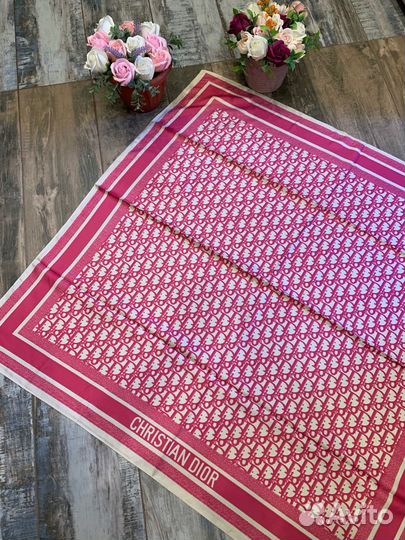 Шелковый платок шаль Christian Dior розовый
