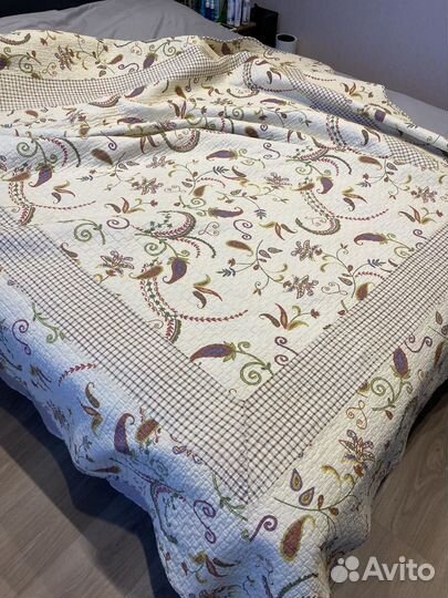 Покрывало С двумя наволочками