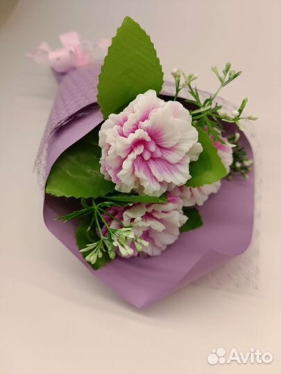 Бюджетные букеты цветов