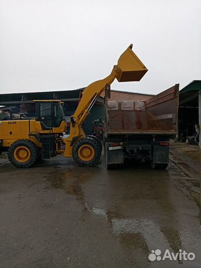 Фронтальный погрузчик Kyloton ZL30, 2023