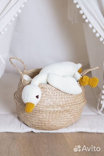 Гусь обнимусь вязаный