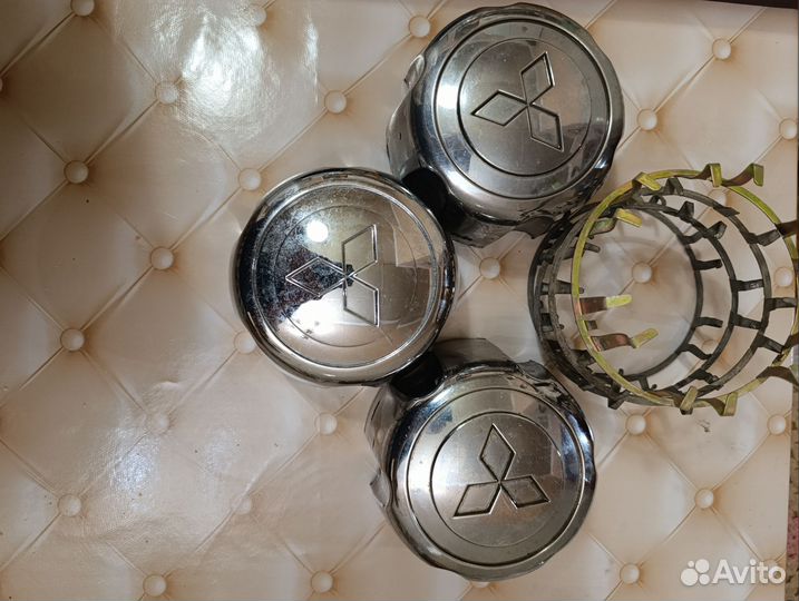 Колпаки на колёса на Мицубиси Паджеро спорт 1 к96