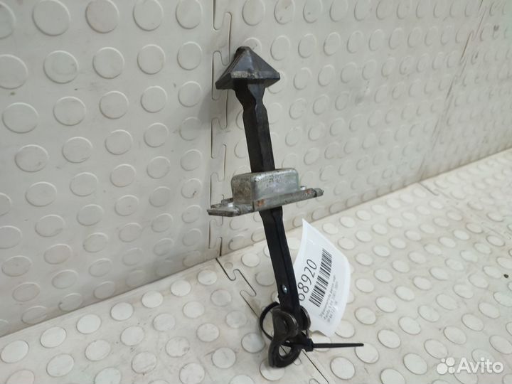 Ограничитель двери задний Mazda 3 BK 2003-2009