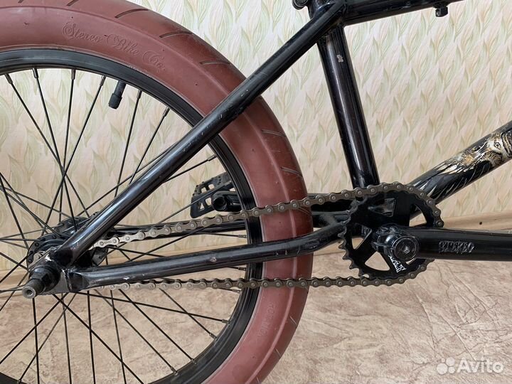 Велосипед BMX stereo plug IN