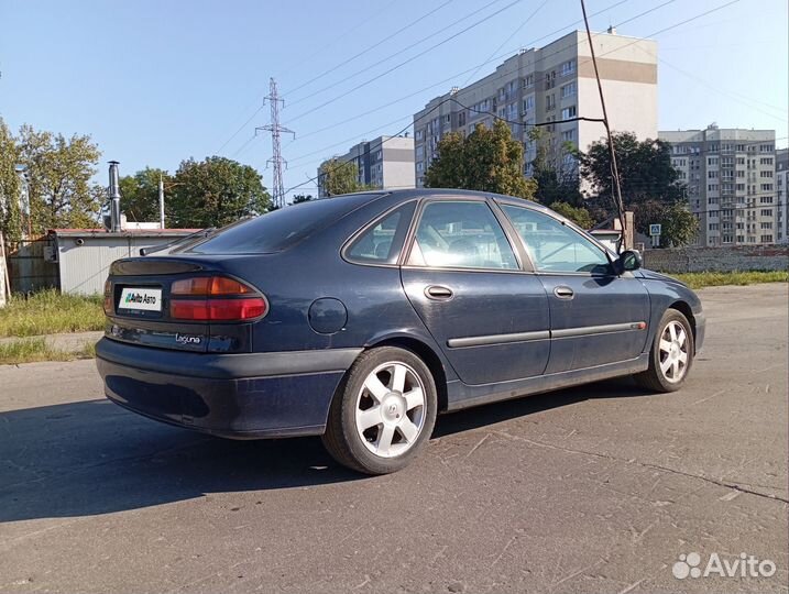 Renault Laguna 2.0 МТ, 2000, 370 000 км