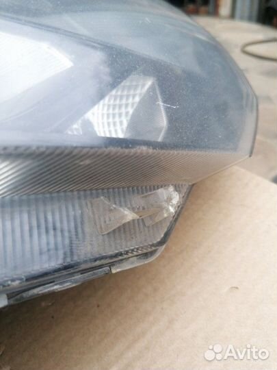 Фара передняя правая LADA Гранта 2019