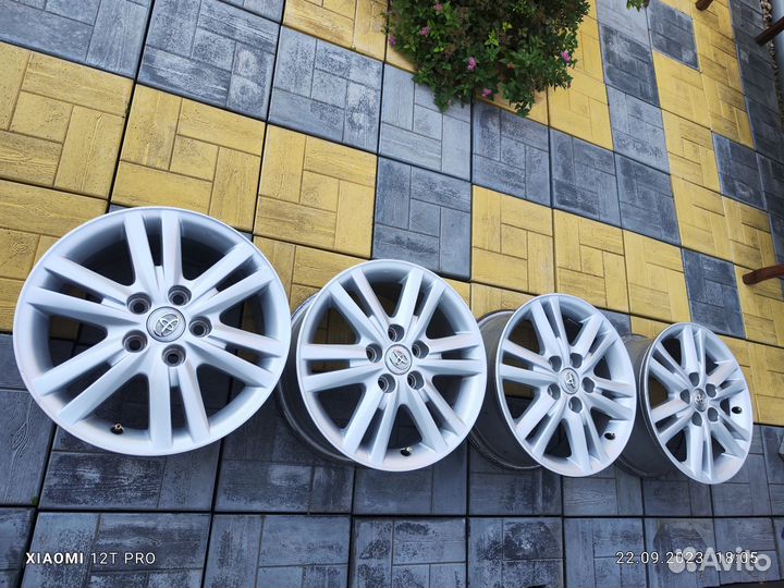 Литые диски 5/114.4