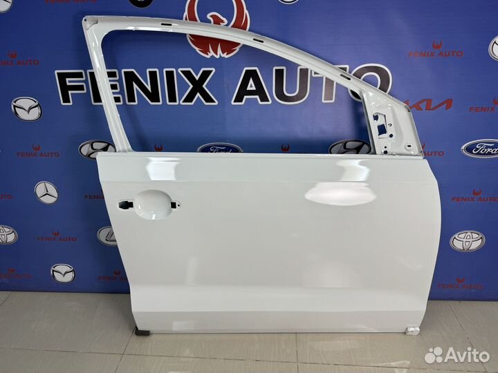 Дверь передняя правая Volkswagen Polo 10-20 Белая