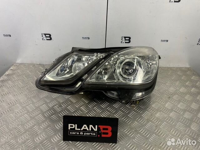 Фара ксеноновая передняя левая Mercedes-Benz
