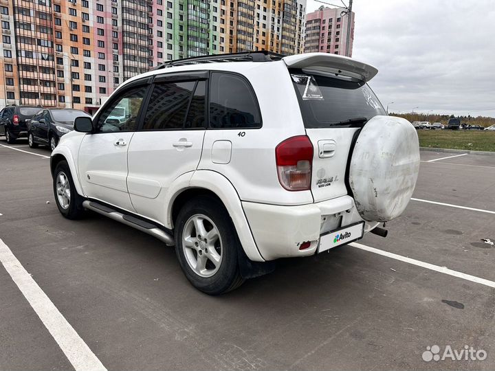 Toyota RAV4 2.4 AT, 2003, 200 000 км