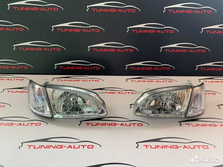 Фара Toyota Corolla Spacio (E110/115) 1997-2001