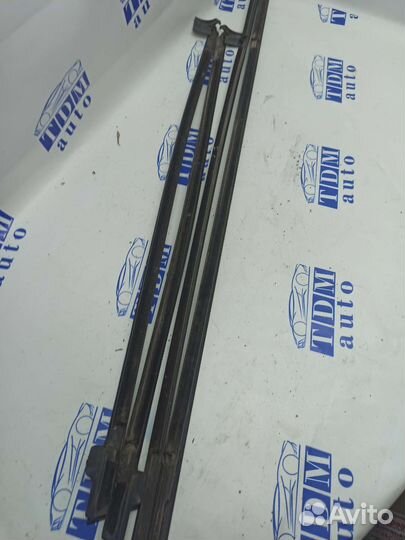 Молдинг стекла двери (бархотки) Citroen C5 X7