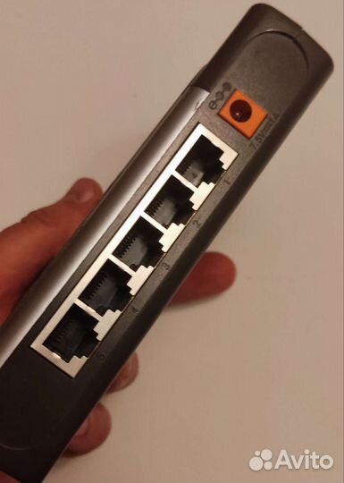 Коммутатор D-link DES1005d
