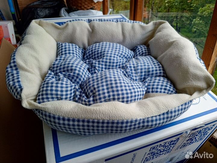 Товары для кошек.Лотки,миски,корм,лежанка и тд