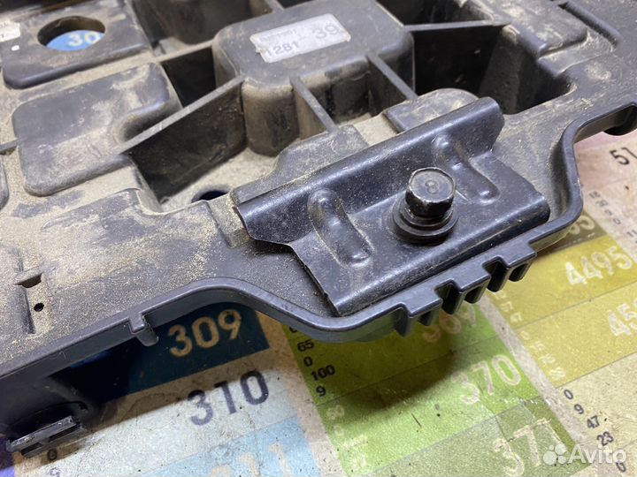 Площадка под аккумулятор на kia optima 4