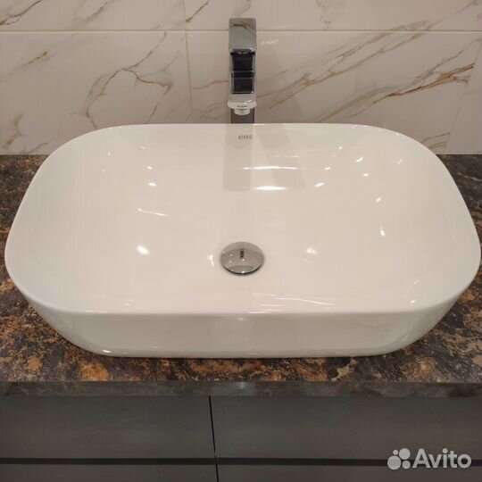 Тумба под раковину в ванну