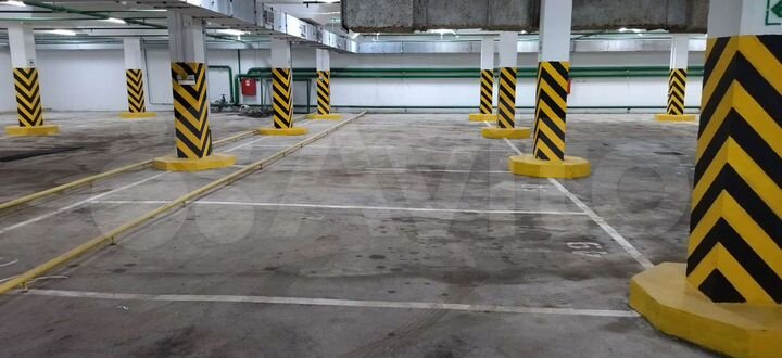 Машиноместо, 18 м²