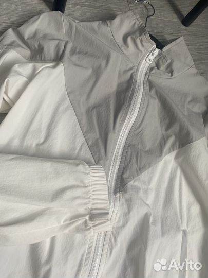 Спортивный костюм женский