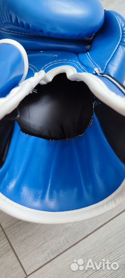 Боксерские перчатки 12 oz