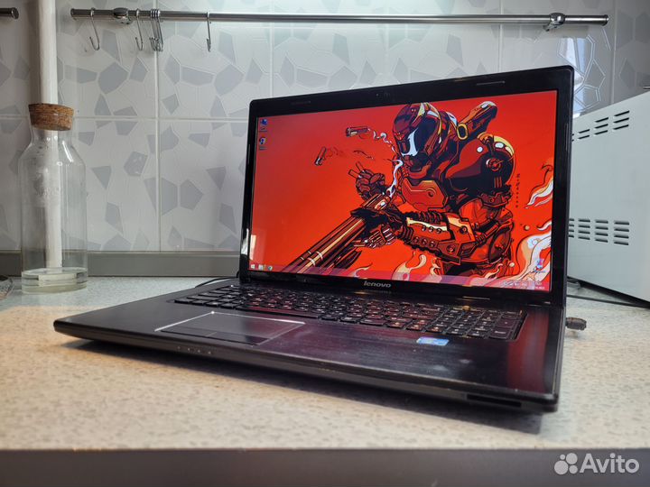 Ноутбук большой 17 Lenovo 8гб озу, i5-3210m