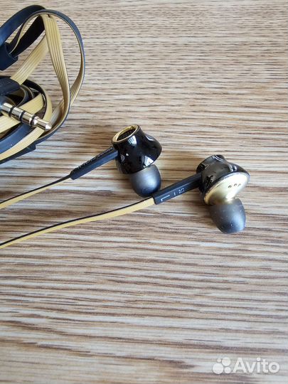 Philips Fidelio S2