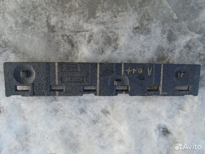 Xc90 2006-г наполнитель переднего бампера 30678949