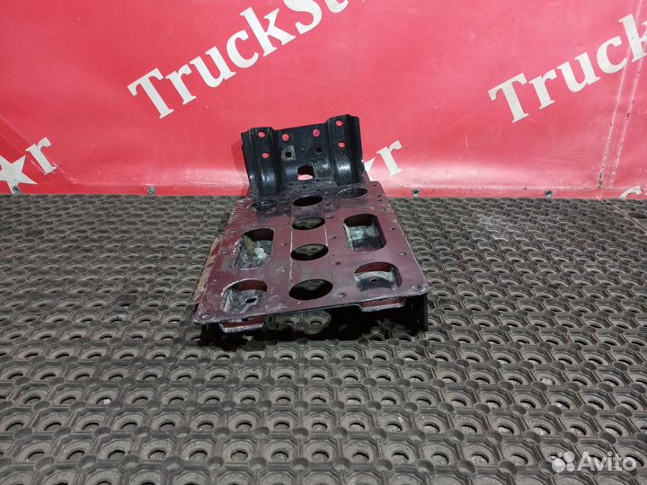 Кронштейн крыла переднего 2019г