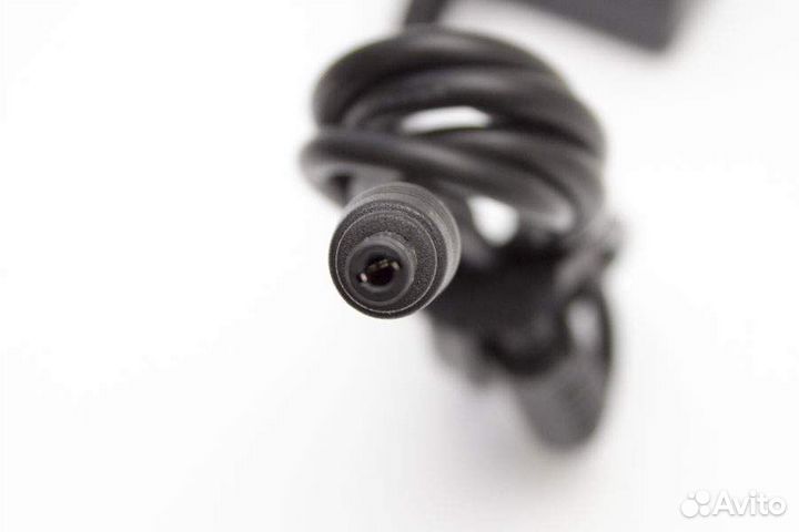 Зарядное устройство 12V 5A (60W) 5.5x2.5мм