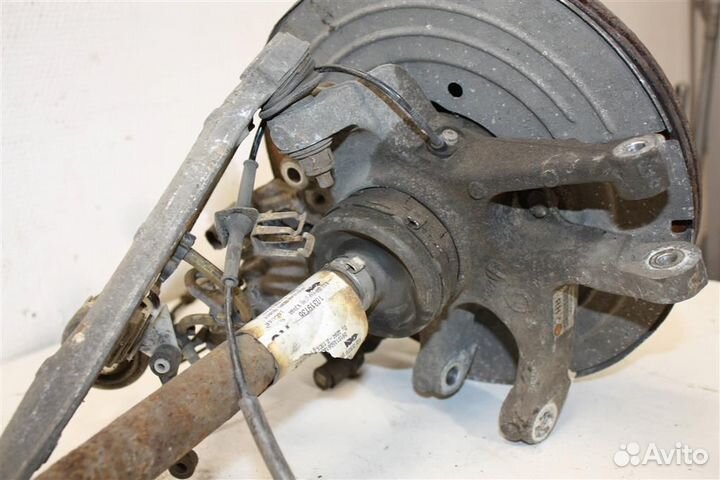 Кулак поворотный задний правый Jaguar S-type 20