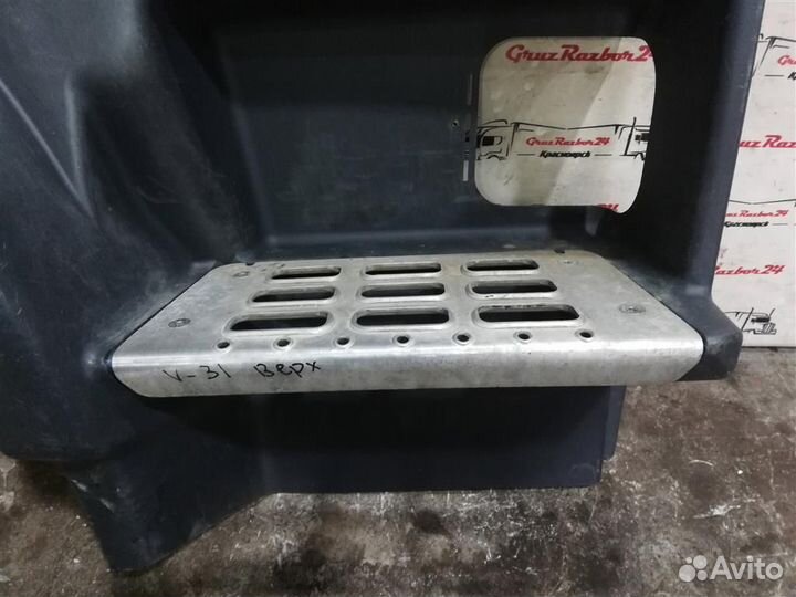 Корпус подножки верхний Volvo FM RH 20529484