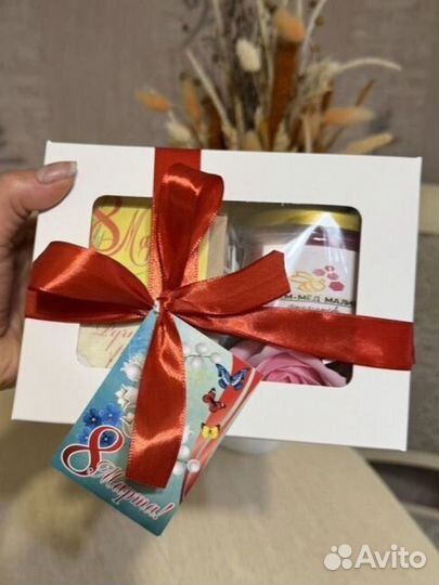 Подарочные наборы из орехов и сухофруктов