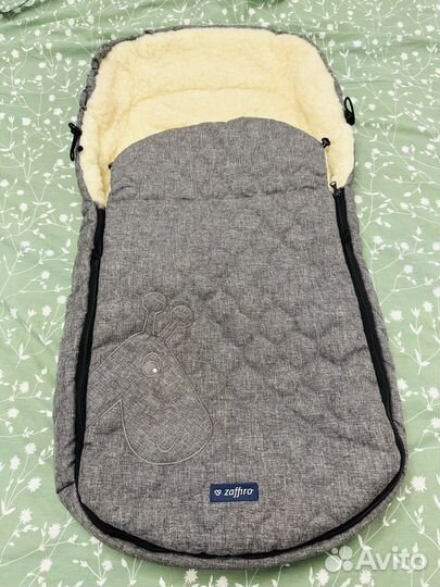 Зимний конверт в коляску на овчине