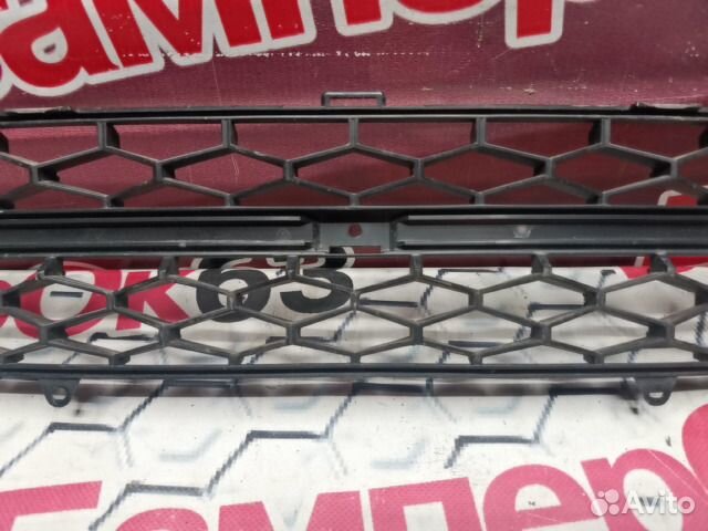Решетка бампера передний LADA Vesta
