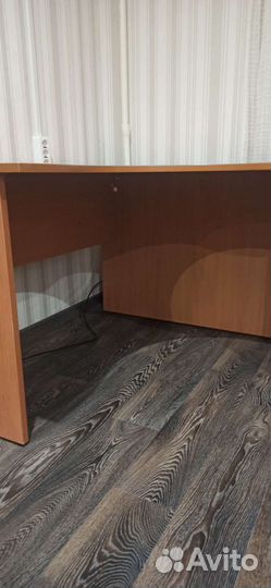 Стол компьютерный офисный