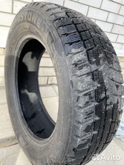Roadstone Winguard Ice SUV 235/60 R18