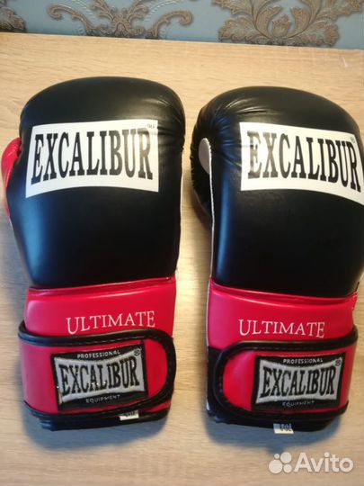 Боксерские перчатки 8oz