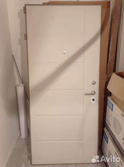 Дверь входная металлическая