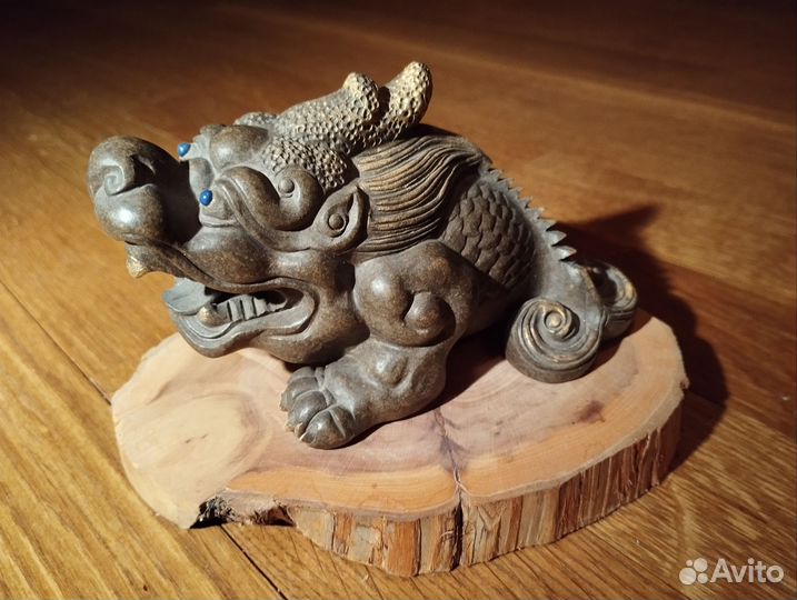 Статуэтка китайского водяного дракона лун-вана