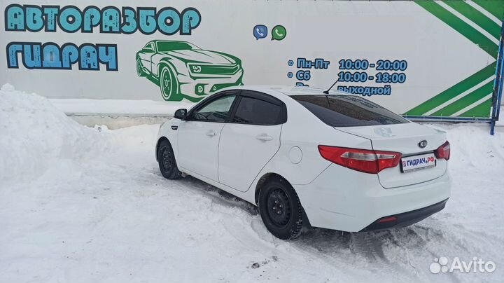 Датчик температуры воздуха Kia Rio 3 971431M000