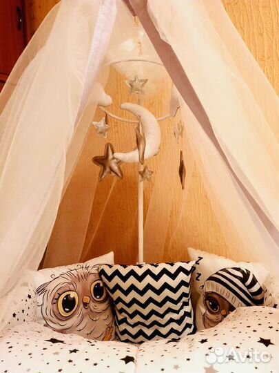 Кровать с балдахином