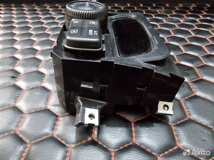 Блок управления климатом Mercedes W639 рест