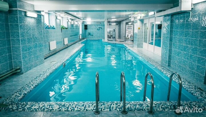 Абонемент в фитнес клуб с бассейном
