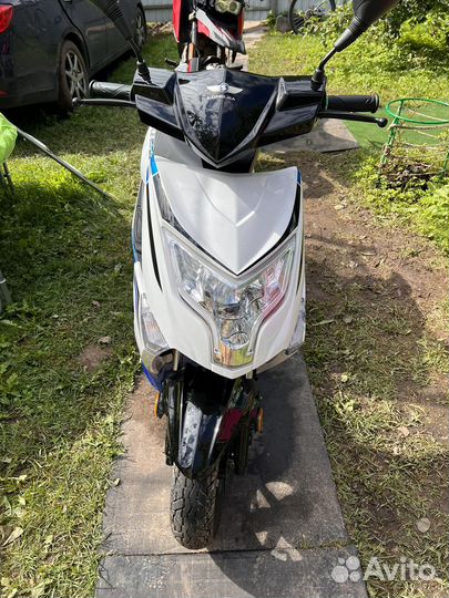 Скутер Regulmoto Eagle